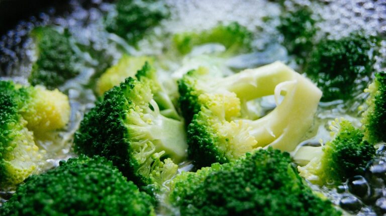 Cosa succede a chi mangia i broccoli lessati in padella con la glicemia alta: incredibile